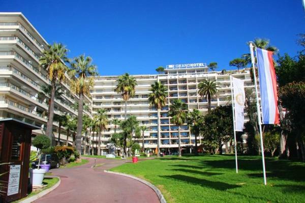 Le Grand Hotel カンヌ エクステリア 写真